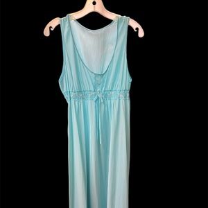 Vintage - Blue Nightgown